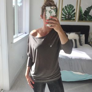 Vince dolman sleeve top